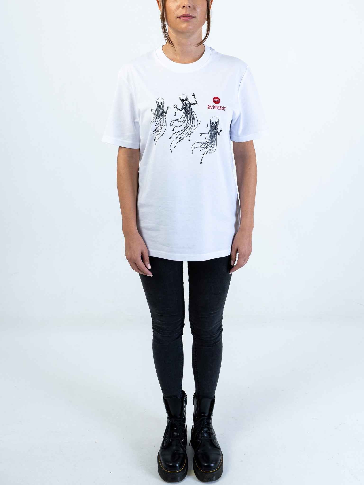 Ghost Notes Unisex T-Shirt für Drummer - Model Vorderansicht | RVDIMENT Drummer Apparel